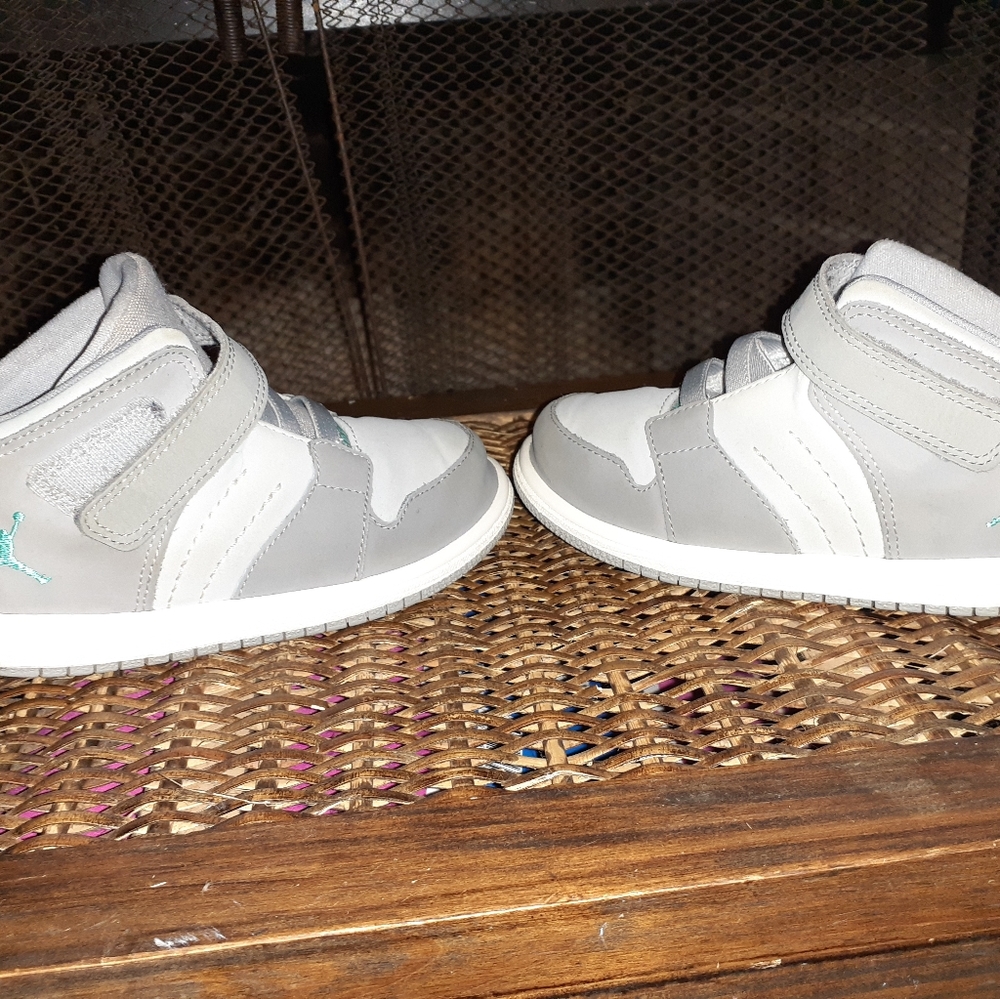 Boys Grey Jordans